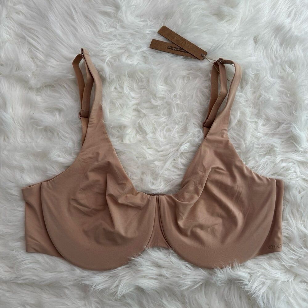 Skims Smoothing Intimates Unlined Minimizer Bra Clay Size 40D